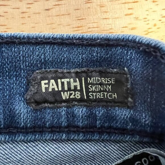 Buffalo David Bitton Skinny Embroidered Ankle Jeans Mid Rise Size 28 Waist - Picture 8 of 9